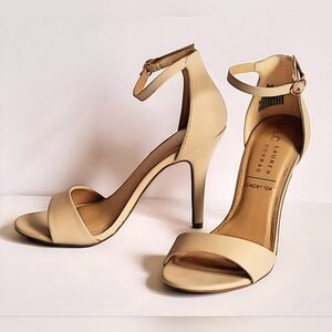 LC Lauren Conrad Hematite Nude Ankle Strap Sandals 7M